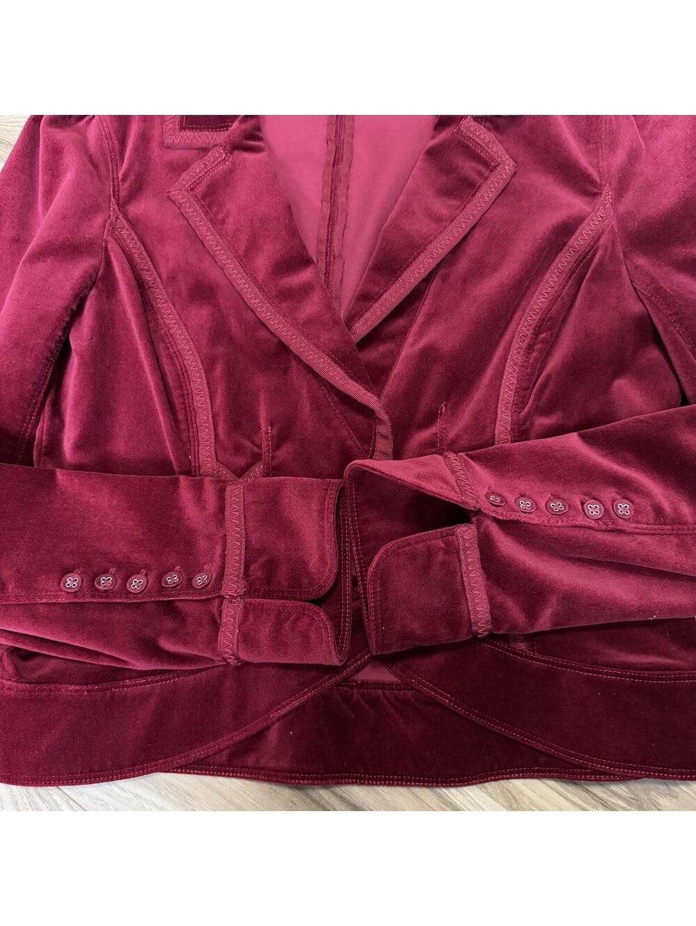 White House Black Market Red Velvet Fitted Blazer Grosgrain Trim Dark Academia - Picture 5 of 6